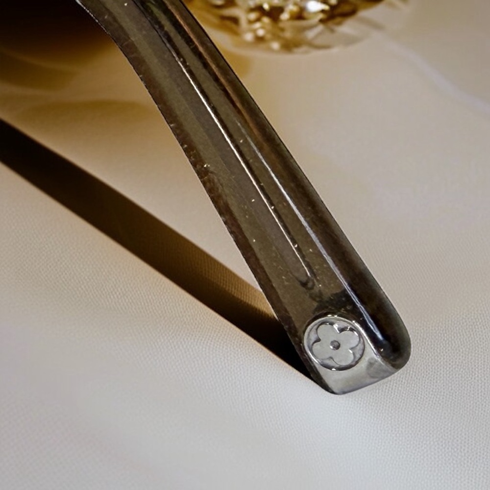Louis Vuitton Gray Glitter/Smoke Gradient Silver Petit Soupcon Round Sunglasses - Picture 6 of 6